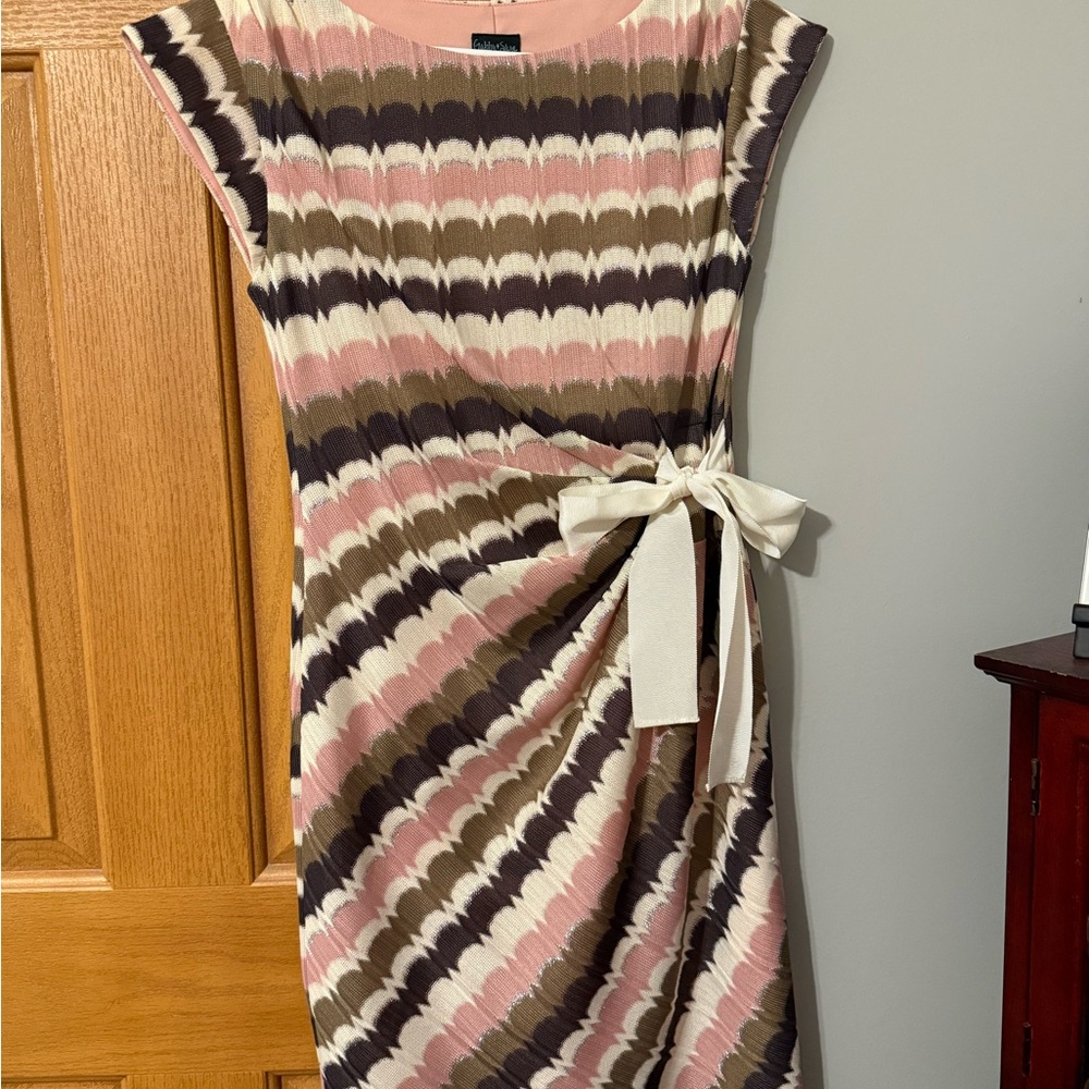 Elegant Pink and Brown Patterned Dress